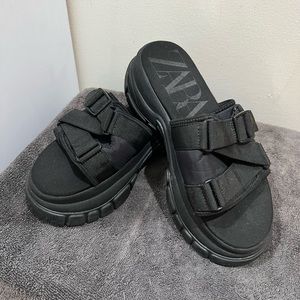 Zara Black Chunky Sliders Sandals Size 9